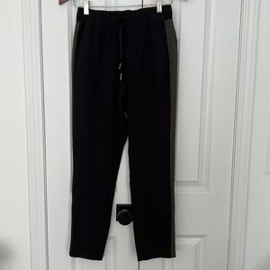 Lululemon stretch high rise cropped pant